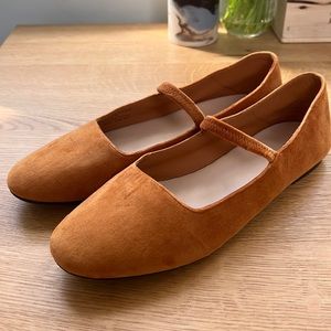 Everlane barely worn flats